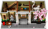 LEGO® Icons Natural History Museum (10326)