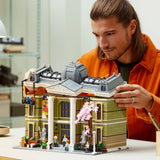 LEGO® Icons Natural History Museum (10326)