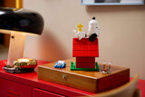 LEGO® Ideas Peanuts: Snoopy’s Doghouse (21368)