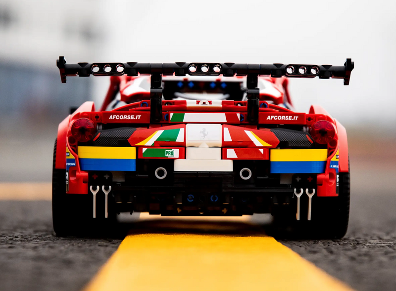 LEGO® Technic™ 42125 Ferrari 488 GTE “AF Corse #51”