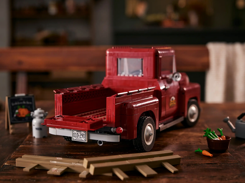 LEGO® Icons 10290 Pickup Truck