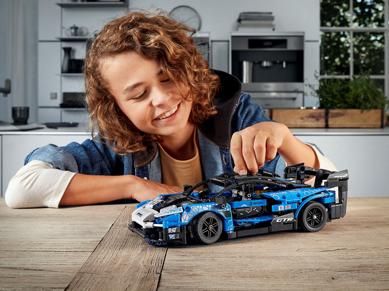 LEGO® Technic 42123 McLaren Senna GTR™