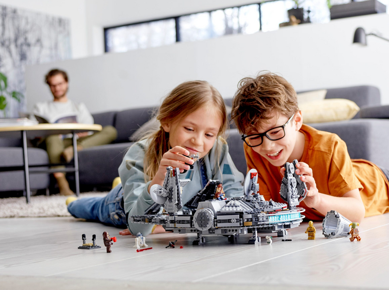 LEGO® 75257 Star Wars™ Millennium Falcon