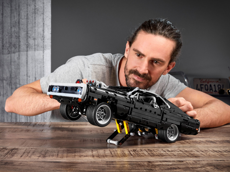 LEGO® 42111 Technic™ Dom’s Dodge Charger