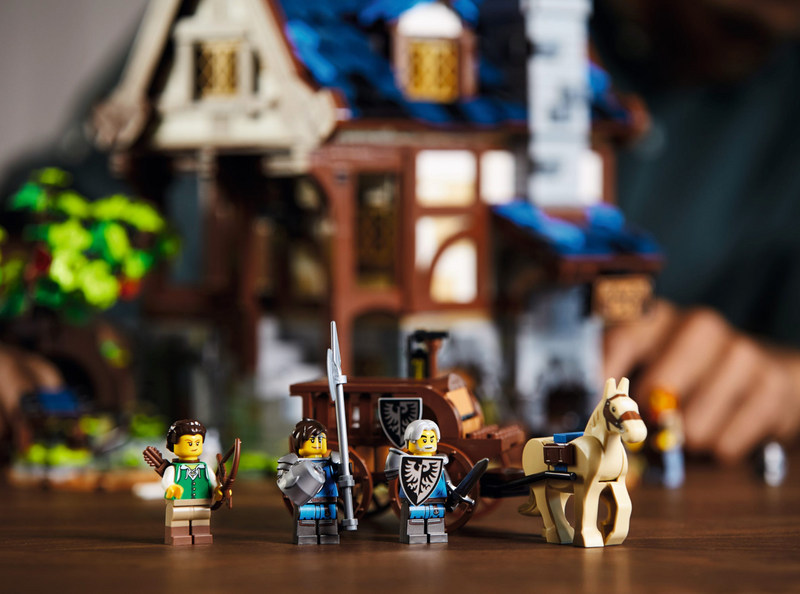 LEGO® Ideas 21325 Medieval Blacksmith