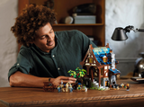 LEGO® Ideas 21325 Medieval Blacksmith